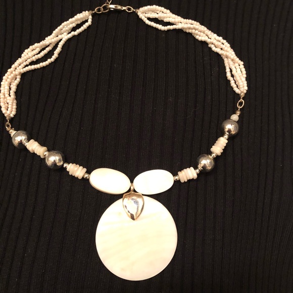 NECKLACE - Picture 2 of 4